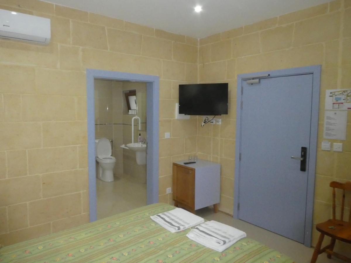 Country Inn Sannat Kültér fotó